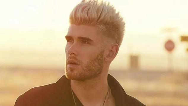 Colton Dixon