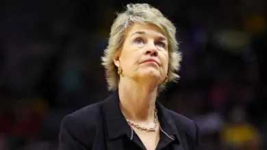 Photo of Lisa Bluder Net Worth and Bio of Basketball Coach