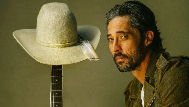 Photo of Ryan Bingham Net Worth and Bio of Guitarist